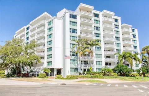 700 Beach Dr NE #406, Saint Petersburg, FL 33701