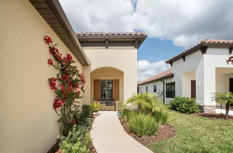 233 Altamura Cir, Nokomis, FL 34275