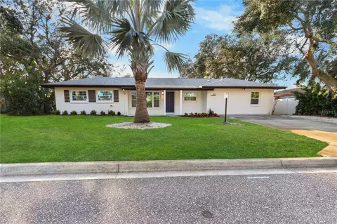 772 Palmer Rd, Belleair Bluffs, FL 33770