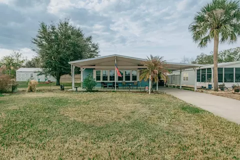 7023 Tamarind Dr, Lake Wales, FL 33898