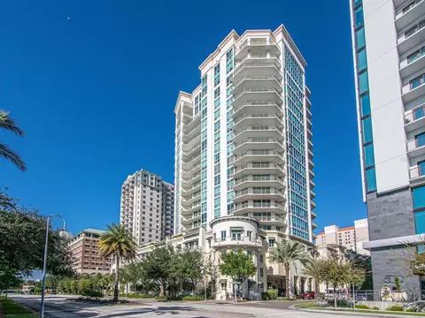 450 Knights Run Ave #1706, Tampa, FL 33602