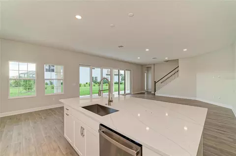 Kitchen - 8215 Rushton Pl, Parrish, FL 34219 photo 4 of 4