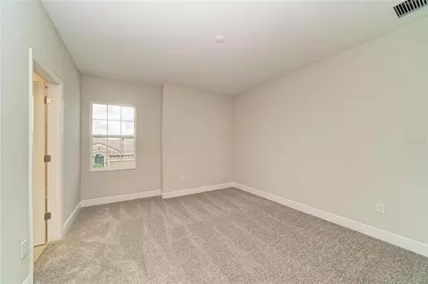 Bedroom - 8215 Rushton Pl, Parrish, FL 34219 photo 8 of 11