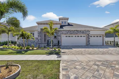 994 Signet Dr, Apollo Beach, FL 33572