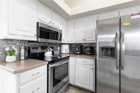 Kitchen - 13481 Pullman Dr, Spring Hill, FL 34609 photo 2 of 3