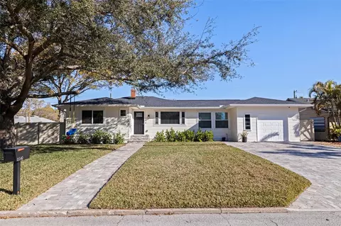 6149 9th Ave S, Gulfport, FL 33707