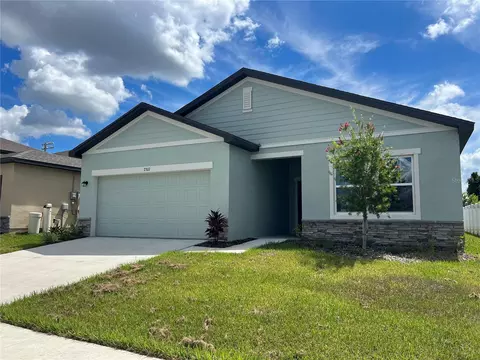 2307 Harris Hawk Ave, Ruskin, FL 33570