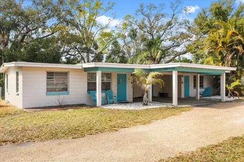 1595 Howard Pl #A & B, Largo, FL 33770