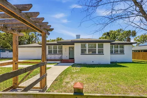 913 E Genesee St, Tampa, FL 33603