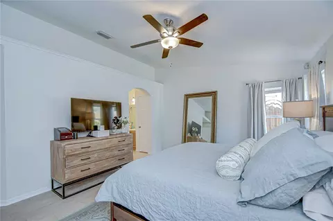 Bedroom - 7107 Colonial Lake Dr, Riverview, FL 33578 photo 2 of 4