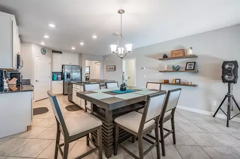 Dining - 10334 Echo Dock Loop, San Antonio, FL 33576 photo 3 of 6