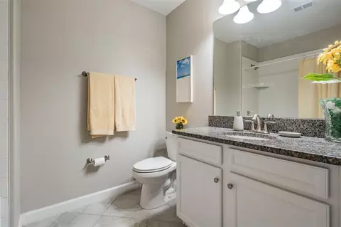 Bath - 10334 Echo Dock Loop, San Antonio, FL 33576 photo 2 of 5