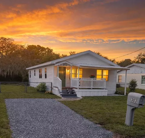 303 Clayton Rd, Auburndale, FL 33823