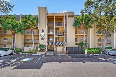 90 S Highland Ave #102, Tarpon Springs, FL 34689