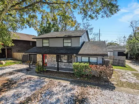 2206 Howard Ln, Tampa, FL 33612