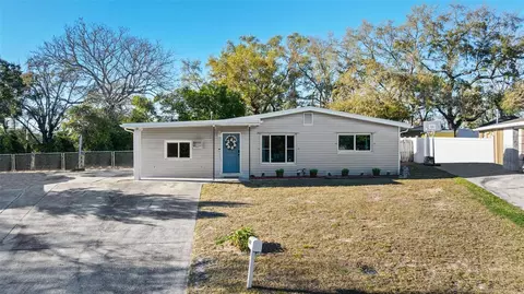 4817 Drift Tide Dr, New Port Richey, FL 34652