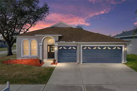 5535 Braddock Dr, Zephyrhills, FL 33541
