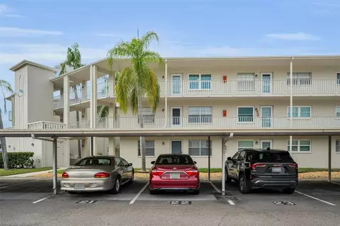 960 Virginia St #207, Dunedin, FL 34698