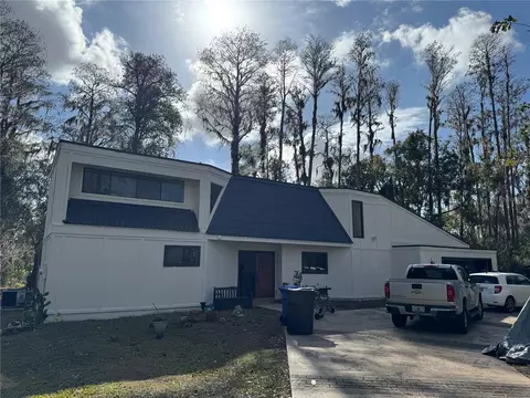 18803 Merry Ln, Lutz, FL 33548