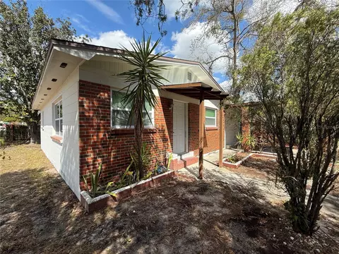 1102 E Humphrey St, Tampa, FL 33604