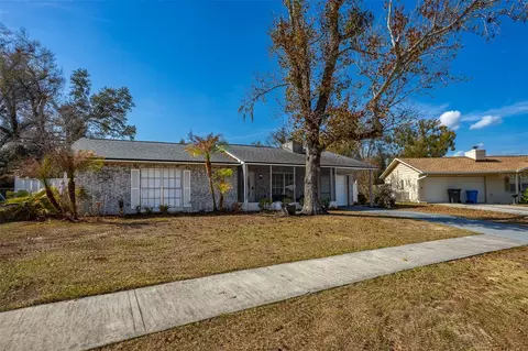 806 Chadsworth Ave, Seffner, FL 33584