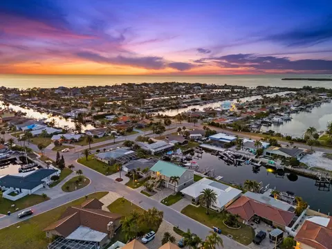 3505 Seaway Dr, New Port Richey, FL 34652