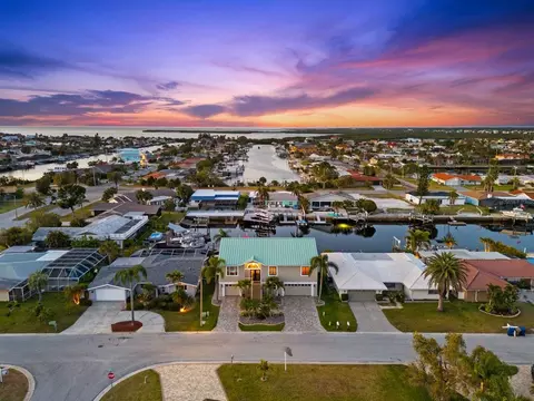 3505 Seaway Dr, New Port Richey, FL 34652