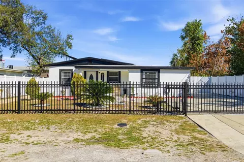 8907 N Tampa St, Tampa, FL 33604