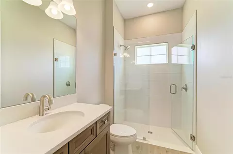 Bath - 10308 Longmeadow Ave, Parrish, FL 34219 photo 5 of 5