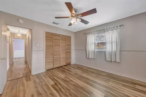 Bedroom - 6902 Potts Rd, Riverview, FL 33569 photo 6 of 6