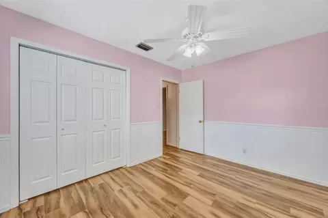 Bedroom - 6902 Potts Rd, Riverview, FL 33569 photo 4 of 6
