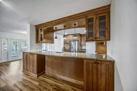 Kitchen - 6902 Potts Rd, Riverview, FL 33569 photo 7 of 7