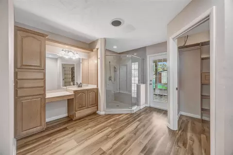 Bath - 6902 Potts Rd, Riverview, FL 33569 photo 4 of 10