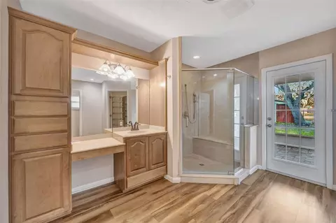 Bath - 6902 Potts Rd, Riverview, FL 33569 photo 7 of 10