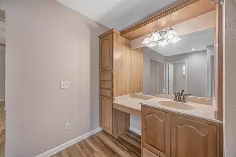 Bath - 6902 Potts Rd, Riverview, FL 33569 photo 5 of 10