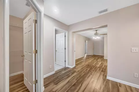 Entry Way - 6902 Potts Rd, Riverview, FL 33569 photo 3 of 3