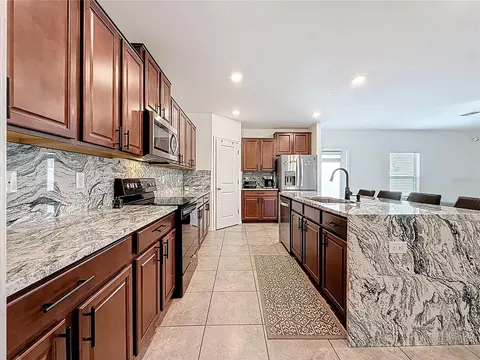 Kitchen - 12728 Lemon Pepper Dr, Riverview, FL 33578 photo 3 of 10
