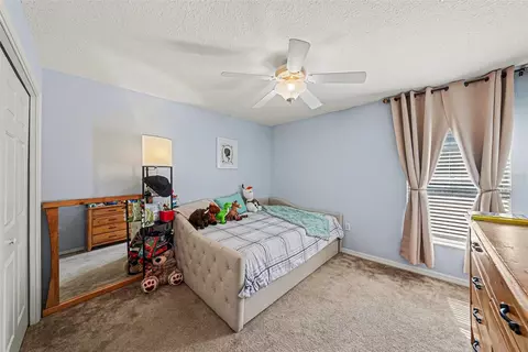 Bedroom - 12251 Creek Edge Dr, Riverview, FL 33579 photo 3 of 3
