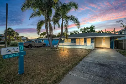 306 12th Ave, Indian Rocks Beach, FL 33785