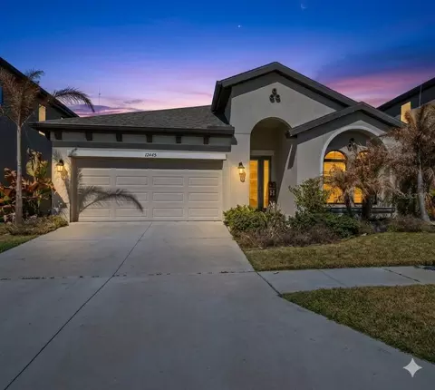 12445 Horseshoe Bend Dr, Lithia, FL 33547