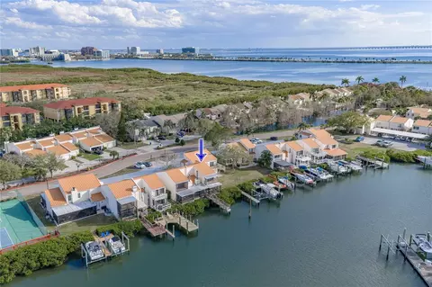 4306 Harbor House Dr, Tampa, FL 33615