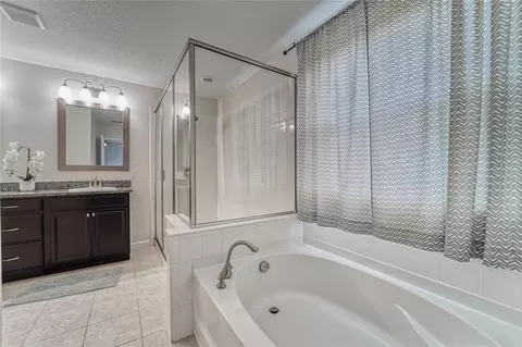 Bath - 12358 Streambed Dr, Riverview, FL 33579 photo 2 of 6