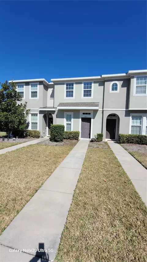 8810 Walnut Gable Ct, Riverview, FL 33578