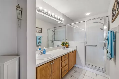 Bath - 29338 Marker Loop, San Antonio, FL 33576 photo 1 of 2