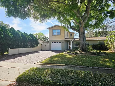5564 N 63rd Way N, Saint Petersburg, FL 33709