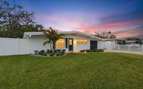 4424 W Varn Ave, Tampa, FL 33616