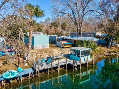 6419 W Richard Dr, Weeki Wachee, FL 34607