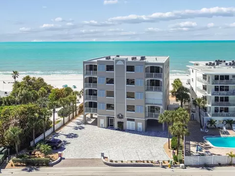 19600 Gulf Blvd #402, Indian Shores, FL 33785