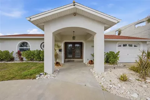 1801 Bayou Grande Blvd NE, Saint Petersburg, FL 33703
