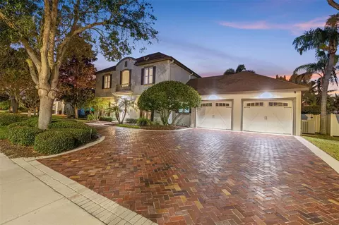 324 Carl Ave, Belleair, FL 33756